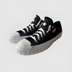 Converse Chuck Taylor Alt Star Low Black White size 8